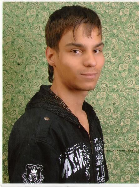  5819630  Yuriy, 33 ,    