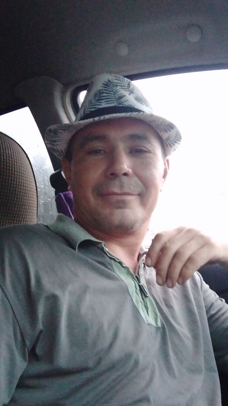  ,   Grek, 42 ,   ,   