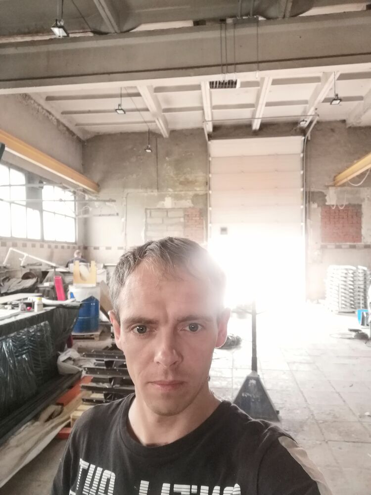  24253170  , 39 ,    