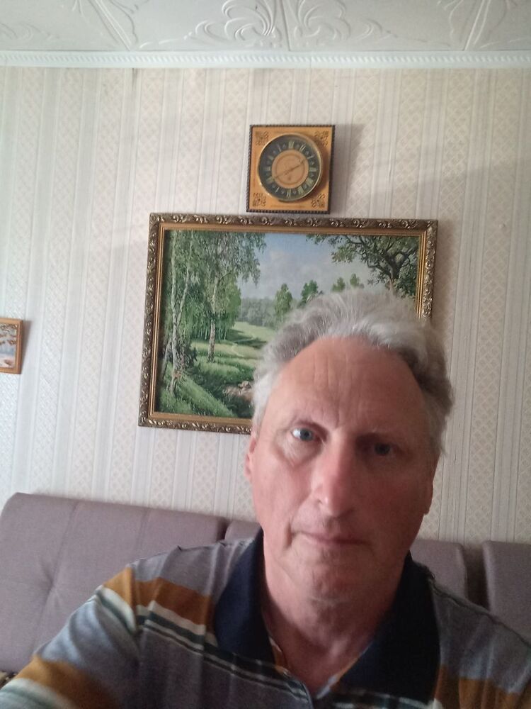  44449740  , 22 ,    