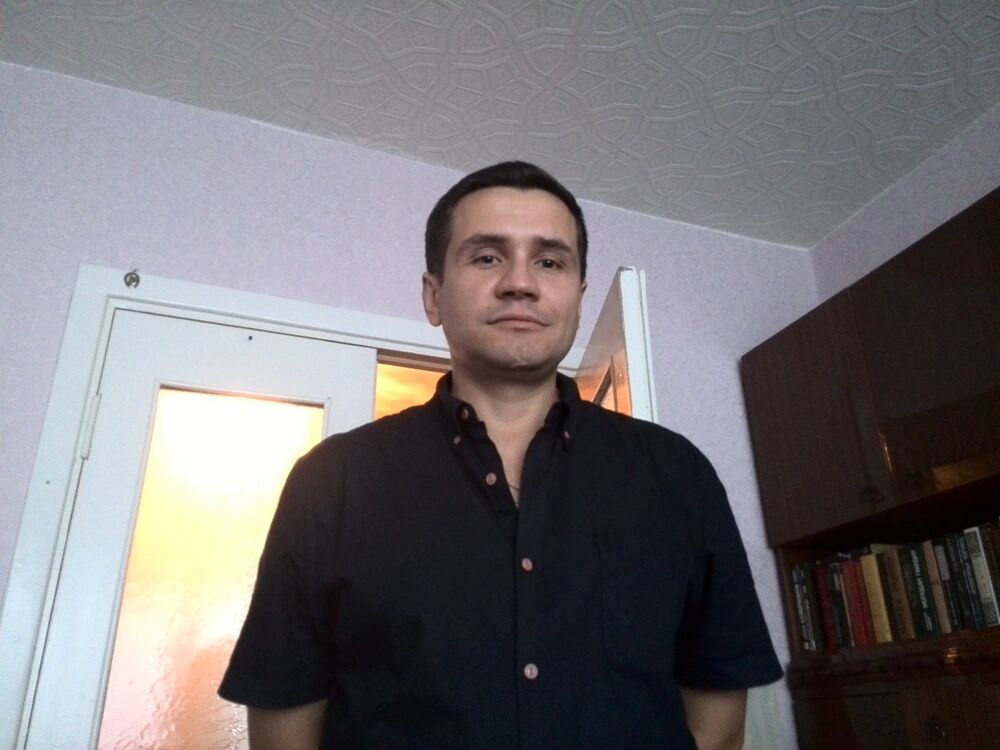  7997460  Vadim, 44 ,    