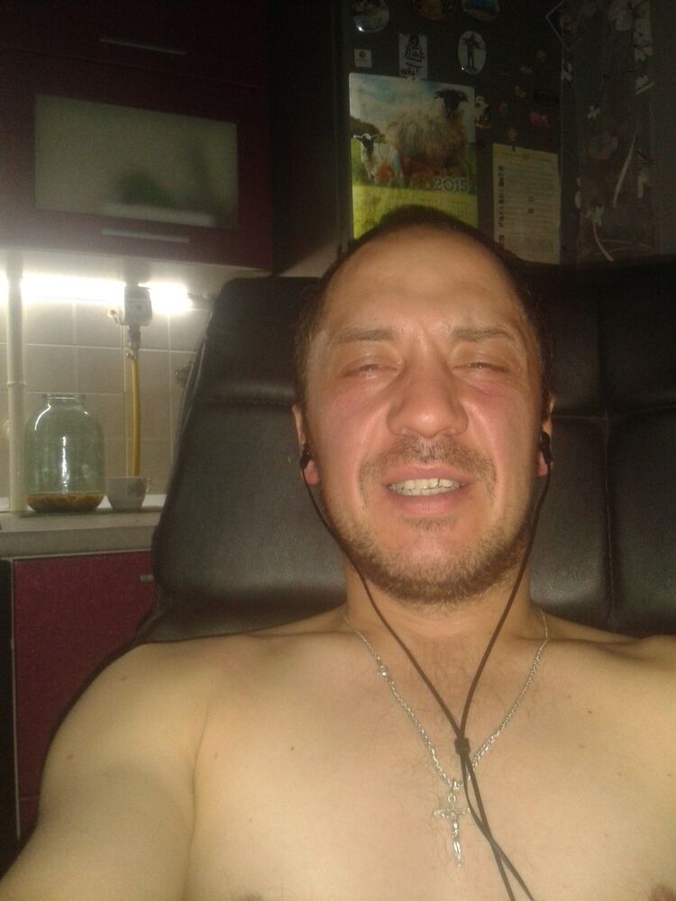  6998000  , 42 ,    