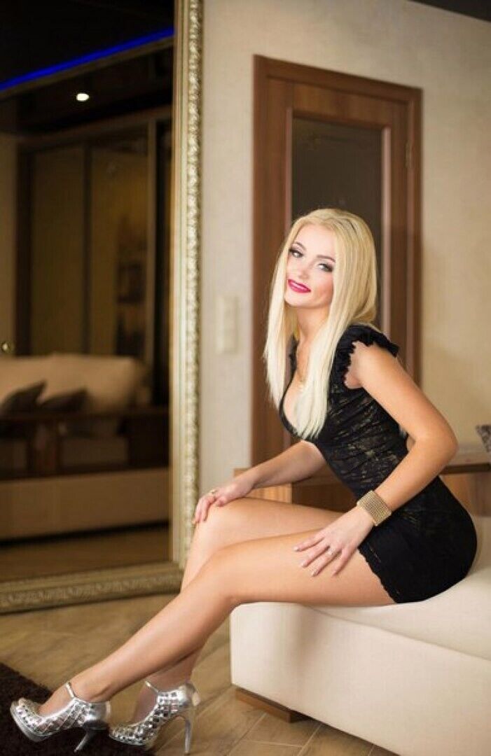  21716720  Vika, 30 ,    