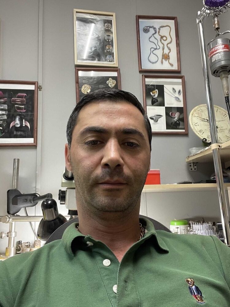  ,   Roma, 37 ,   ,   