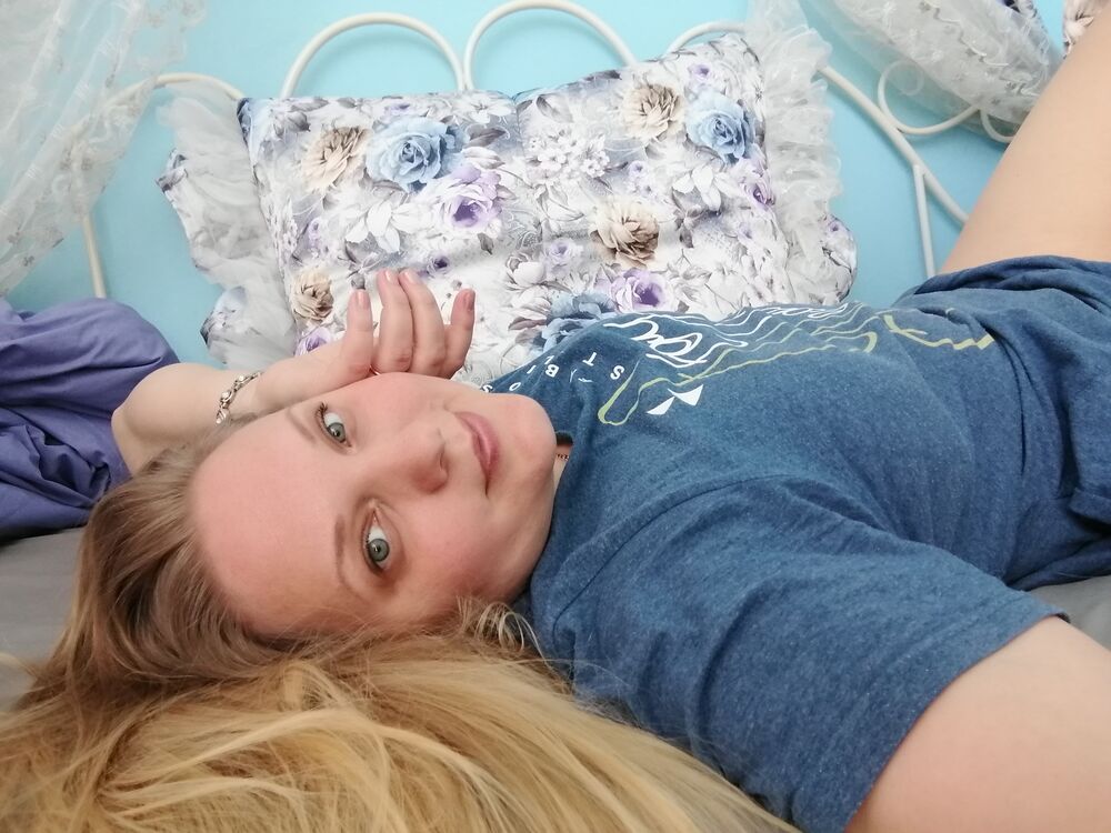  53366680  Elena, 42 ,    