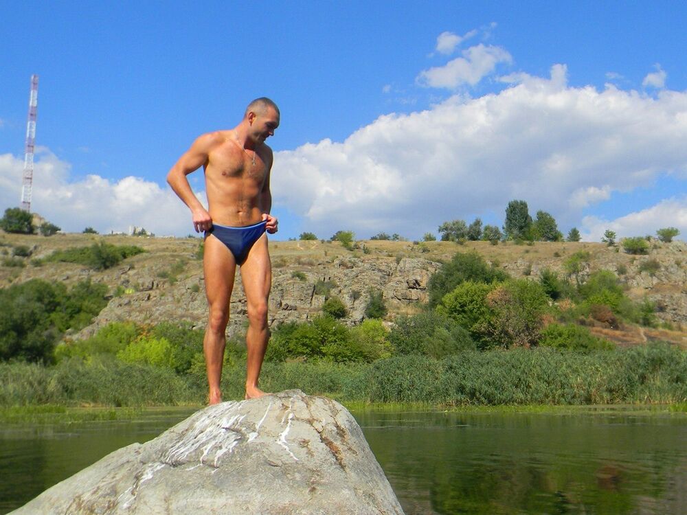  33224010  Dima, 38 ,    