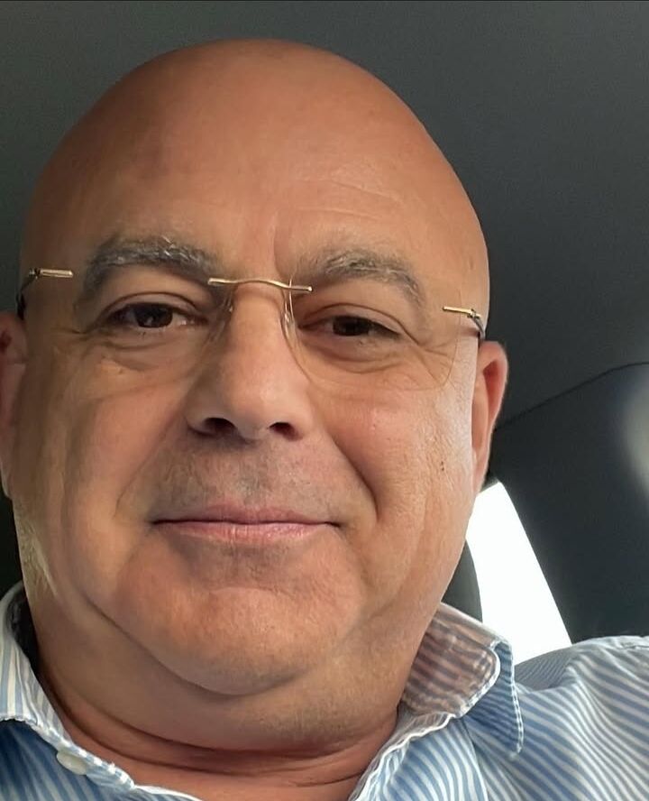  52639470  Ivan, 60 ,    -