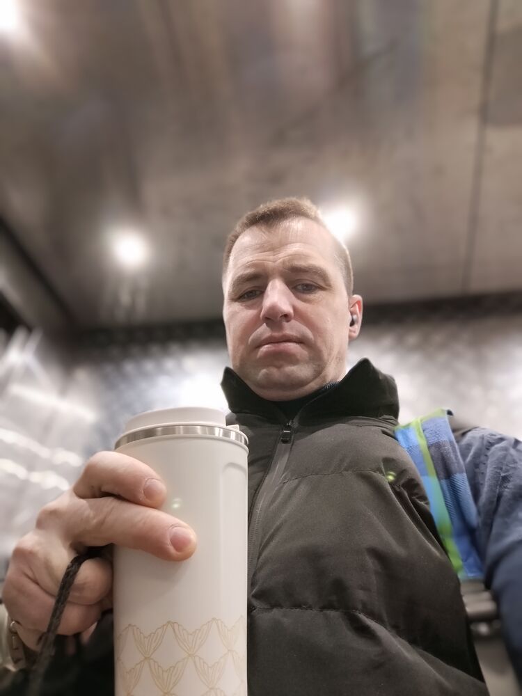  ,   Dima, 44 ,   ,   , c , 
