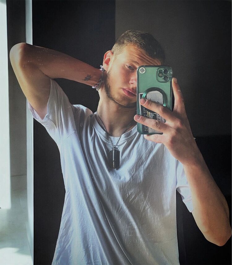  ,   , 20 ,   ,   , c 