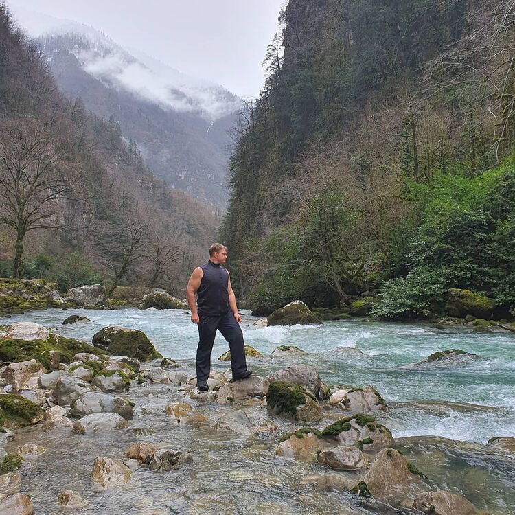  31828960  Nikolay, 35 ,    