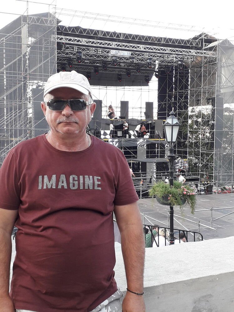  18926280  Igor, 62 ,    