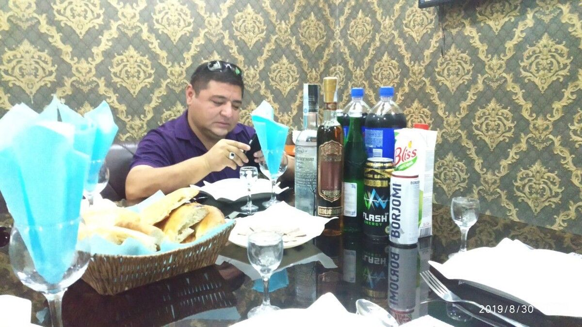  17399520  Shohruh, 41 ,    