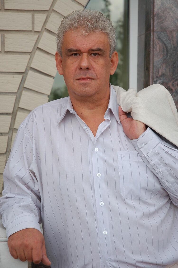  ,   Kirill, 58 ,   ,   , c 