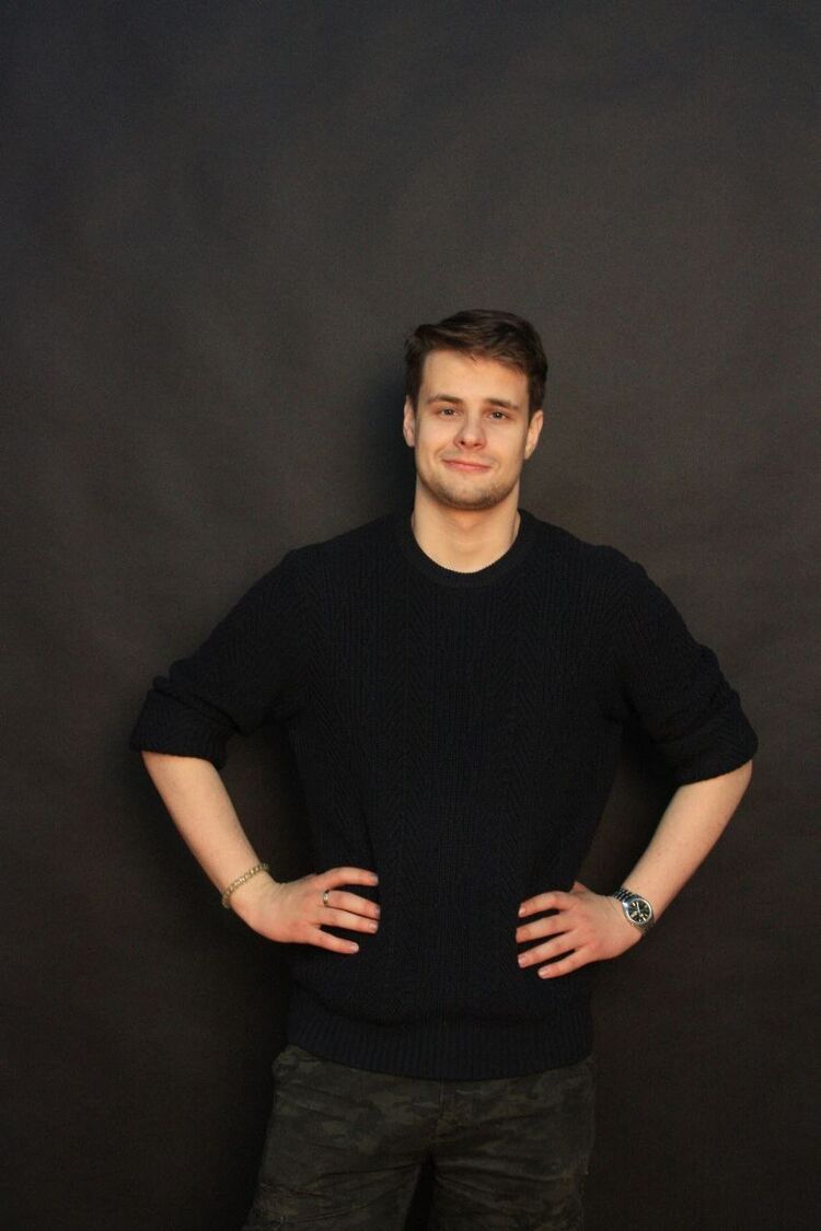  --,   , 24 ,   ,   