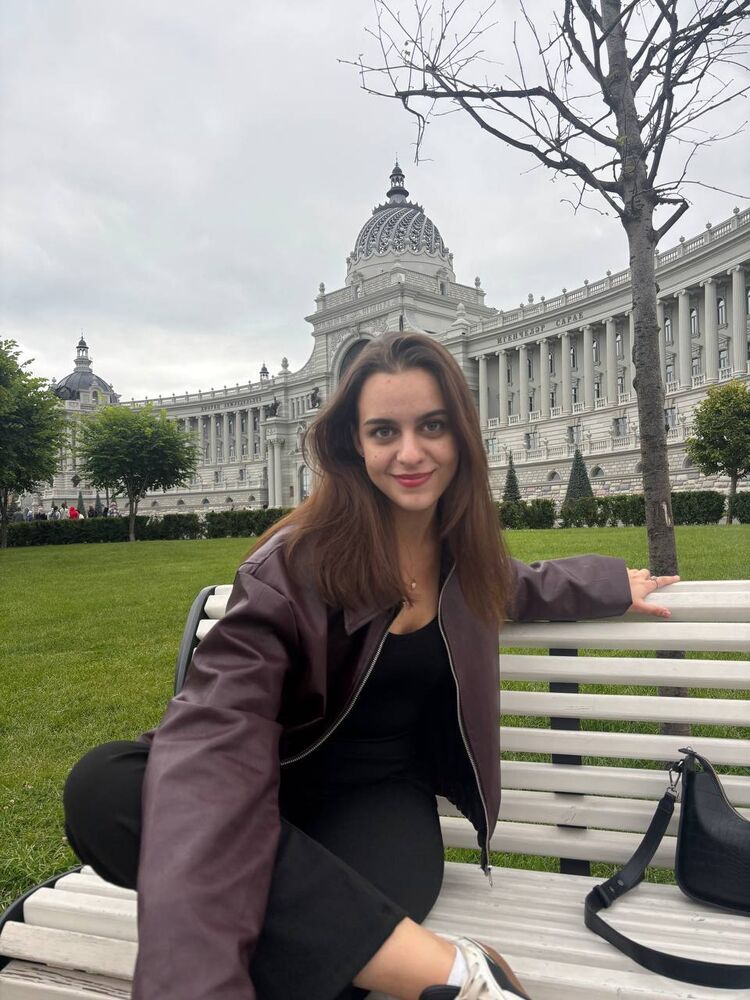  54319270  , 28 ,    --