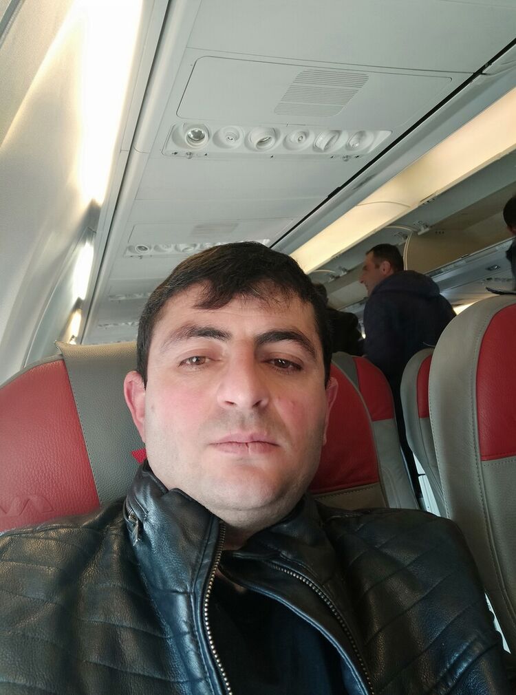  22482630  , 39 ,    