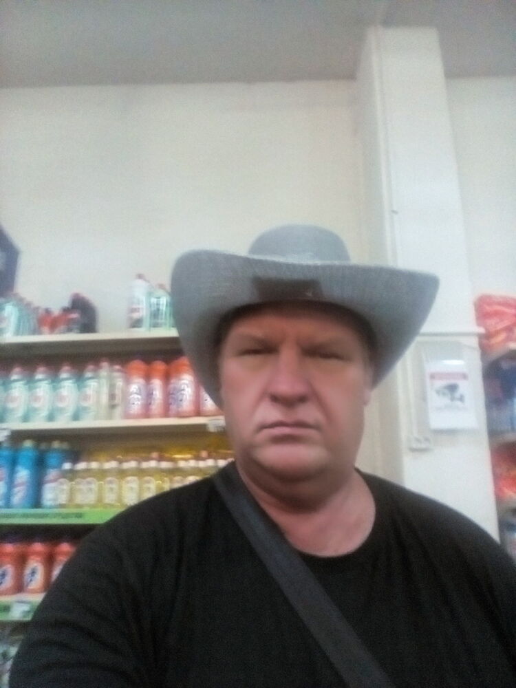  15202670  Viktor, 60 ,    