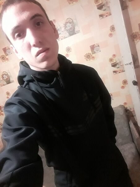  37290610  Alex, 28 ,     