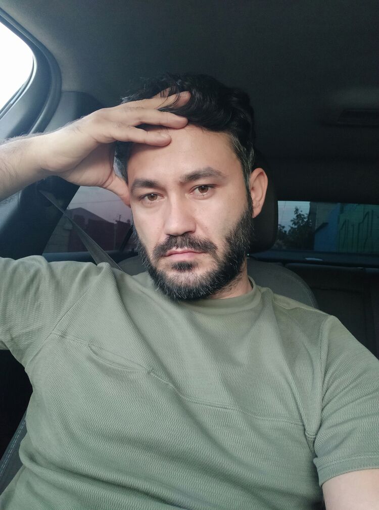  48387690  Xeyal, 33 ,    