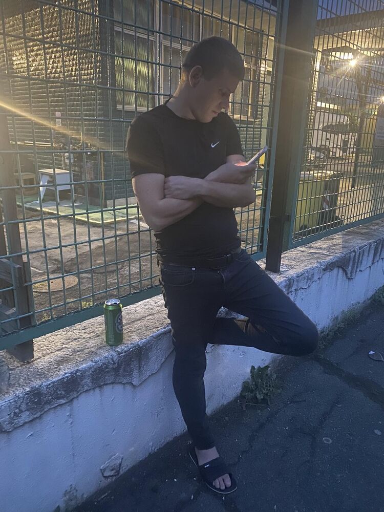  28983060  , 32 ,    