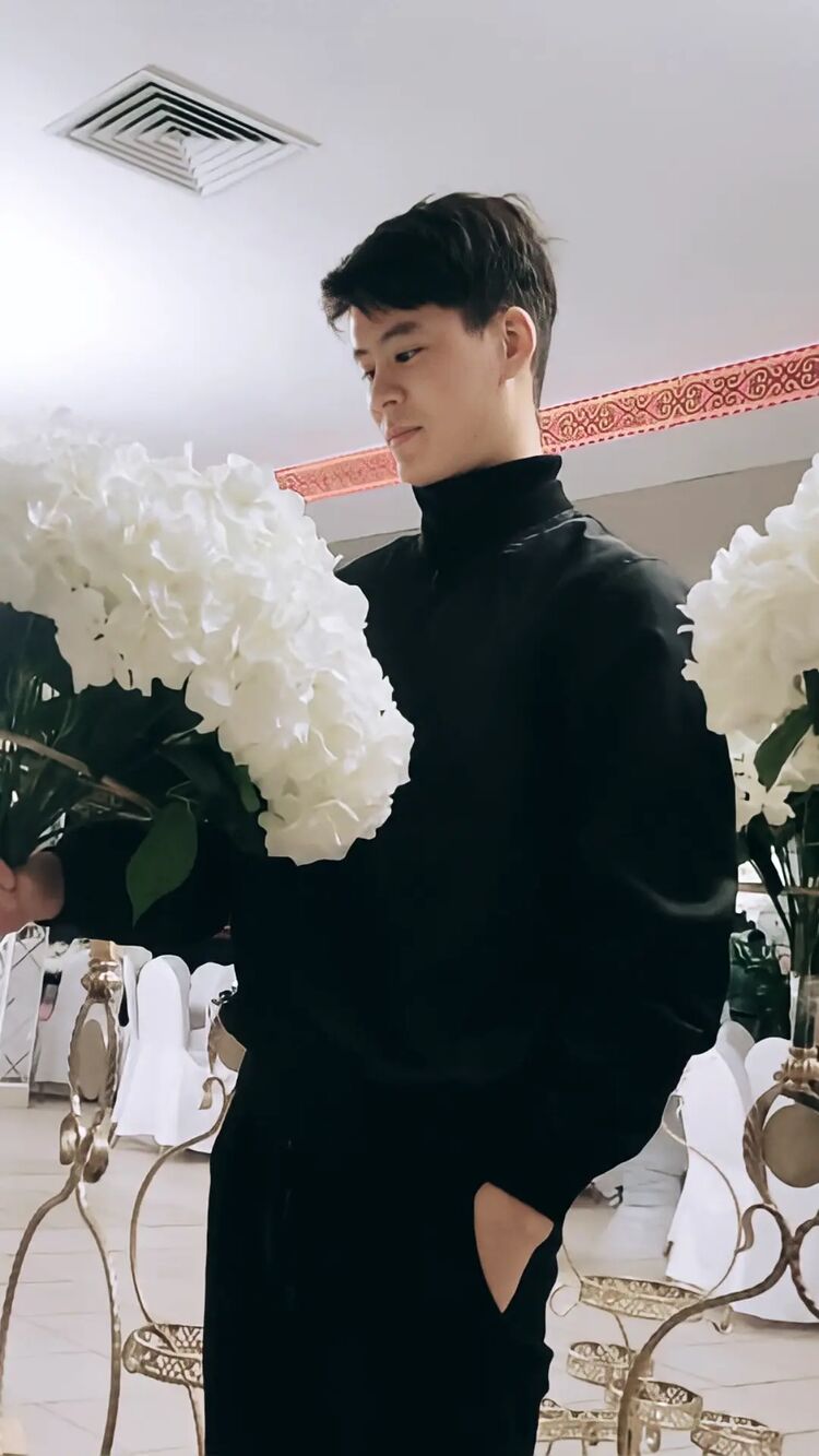  ,   , 24 ,   ,   