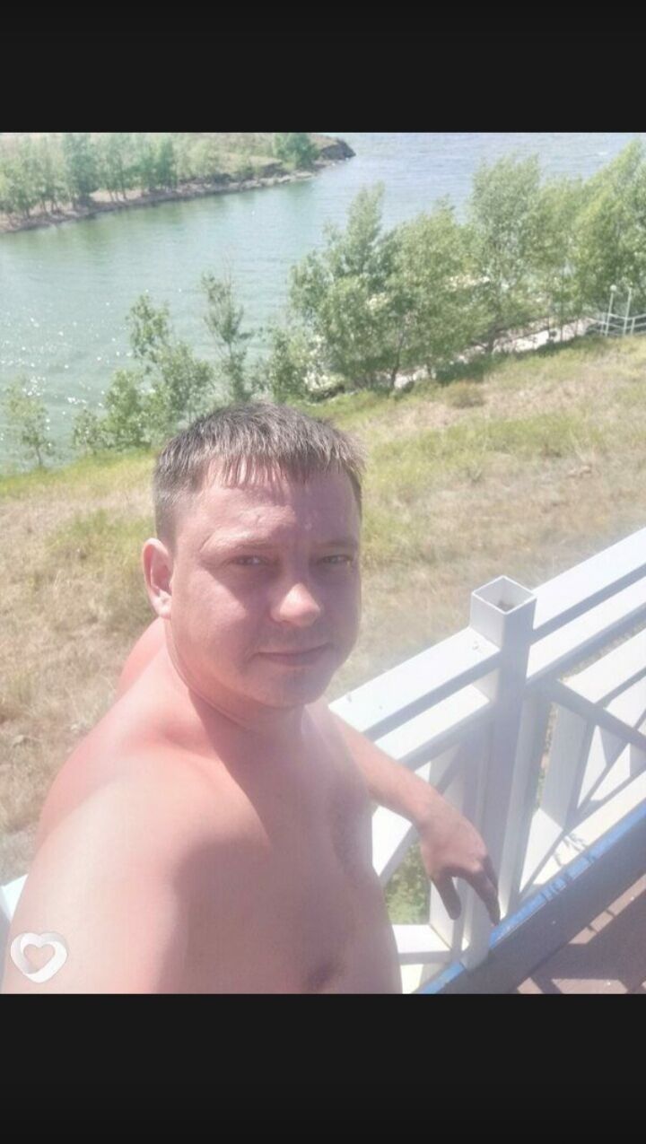  ,   Denis, 36 ,     , c 