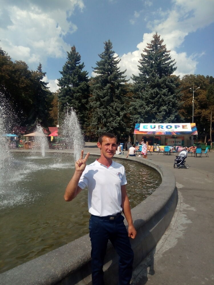  ,   Vova, 40 ,   