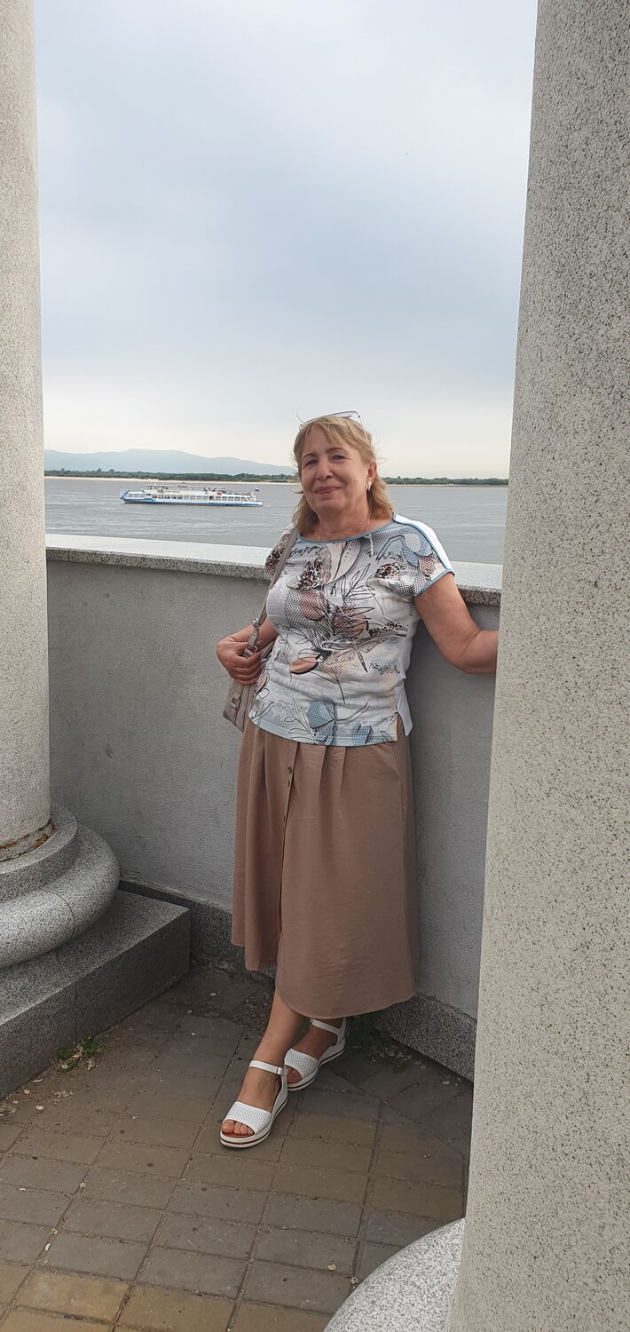  35458500  Elena, 60 ,    