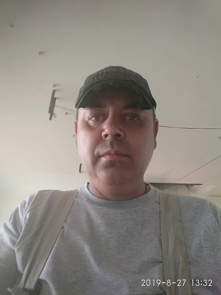  46795890  Konstantin, 51 ,    