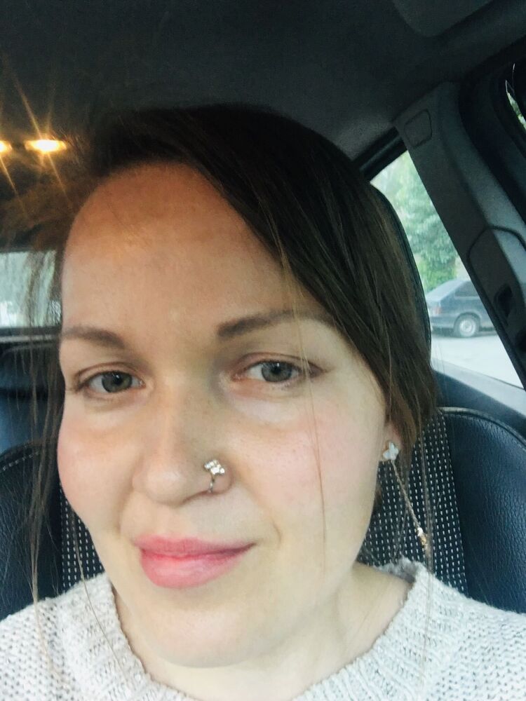  51536960  Elvira, 40 ,    