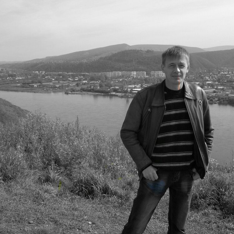  ,   Nik, 52 ,   