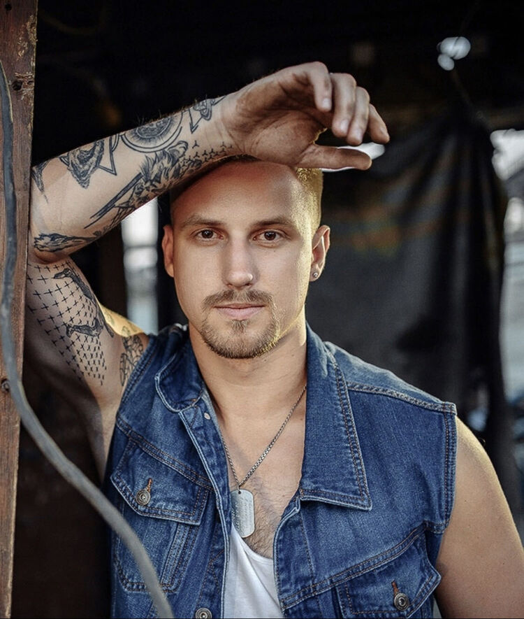  31659170  Nikita, 32 ,    