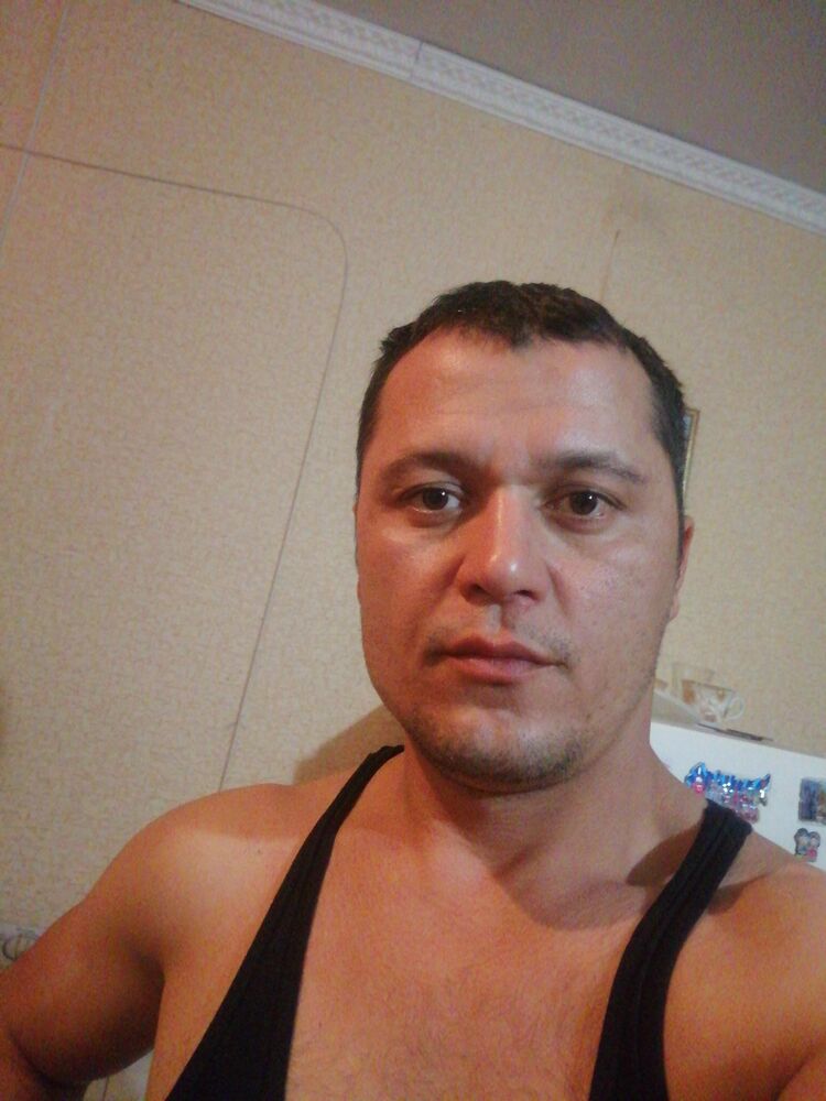  30119490  Farrux, 31 ,    