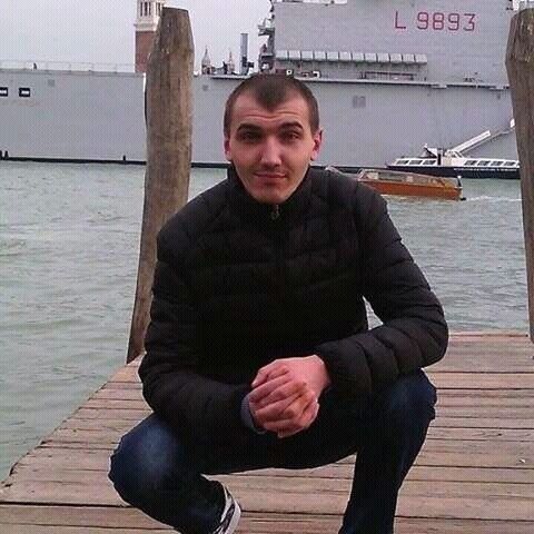  ,   IceD, 35 ,  