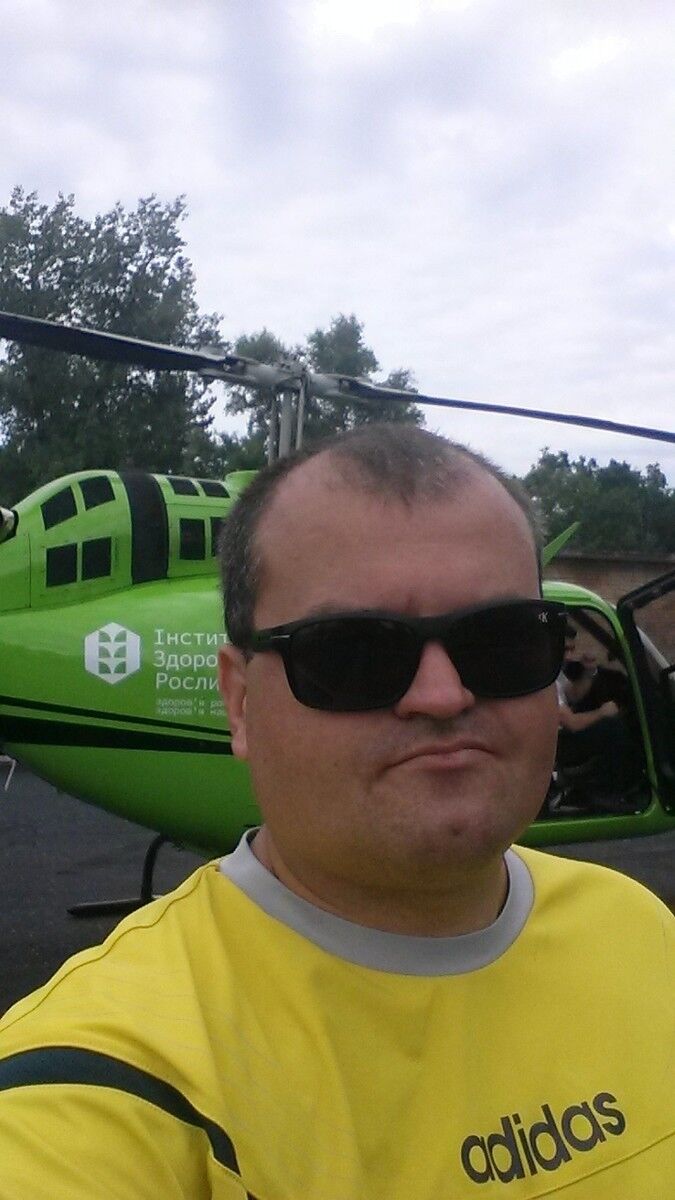  19062260  Andrey, 41 ,    