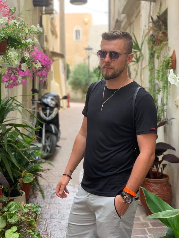  25739220  Dan, 32 ,    Tel Aviv-Yafo