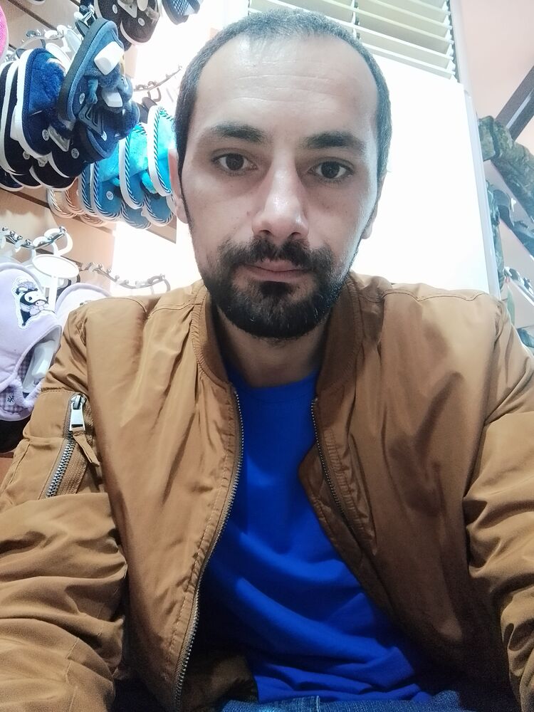  47575450  , 33 ,    