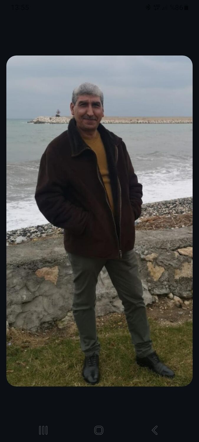  51135430  Kemal, 50 ,    