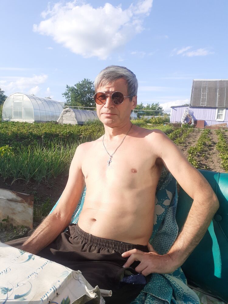  46078820  , 52 ,    