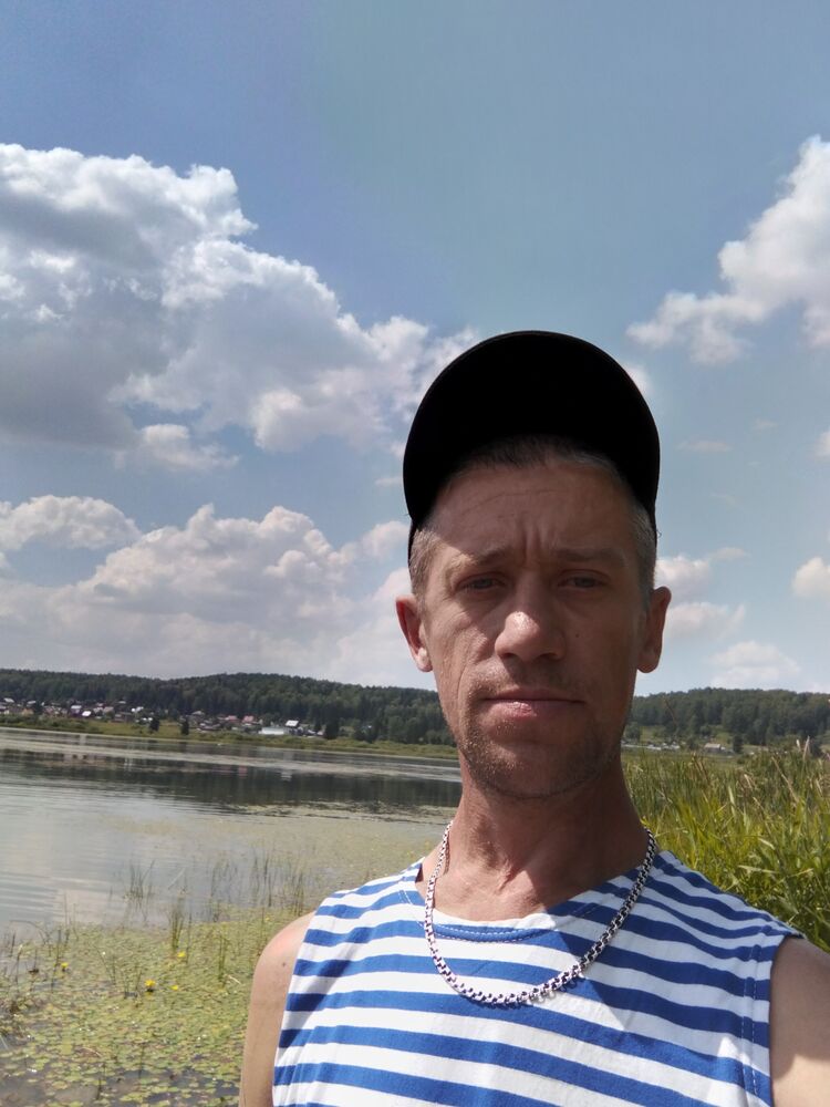  37161970  , 46 ,    