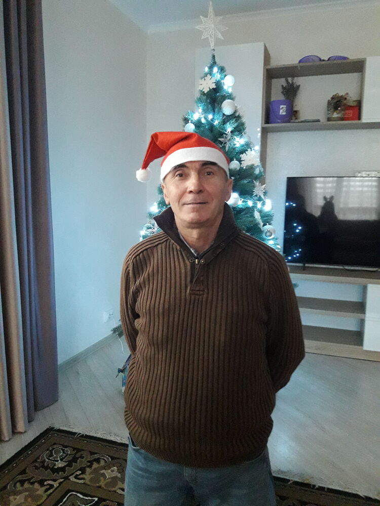  31746670  Bogdan, 57 ,    