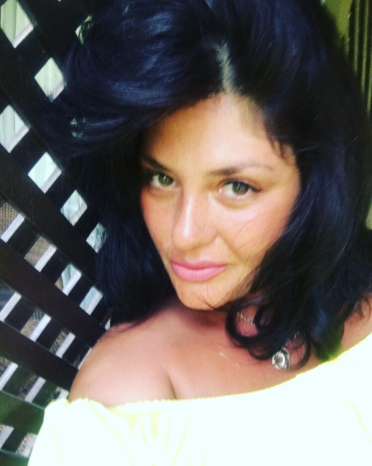  ,   Ilona, 41 ,   ,   , c 