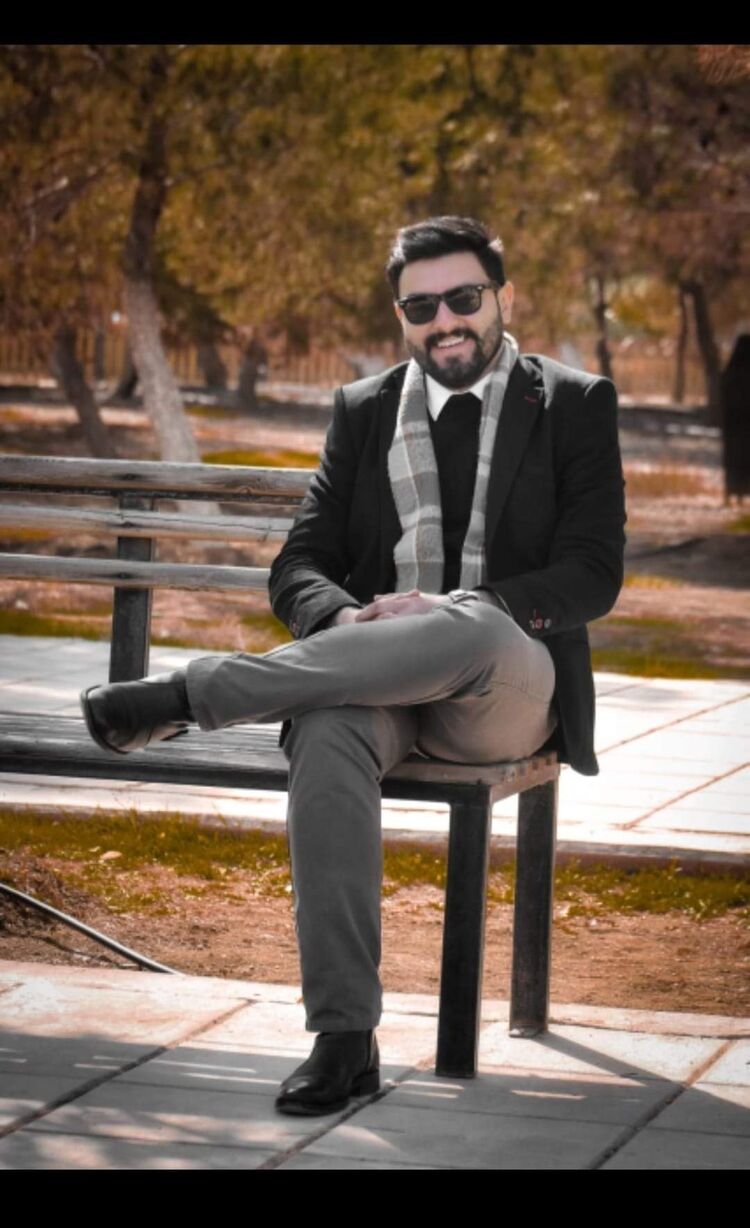  38359880  Osama Husayn, 28 ,    