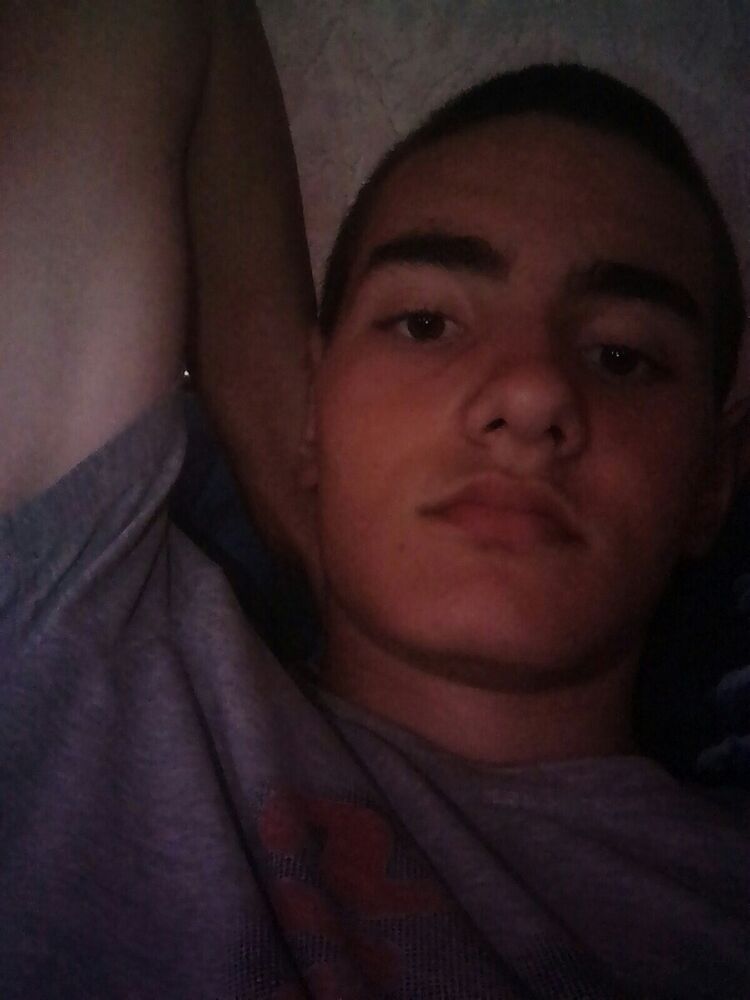  20762100  Barik, 25 ,    