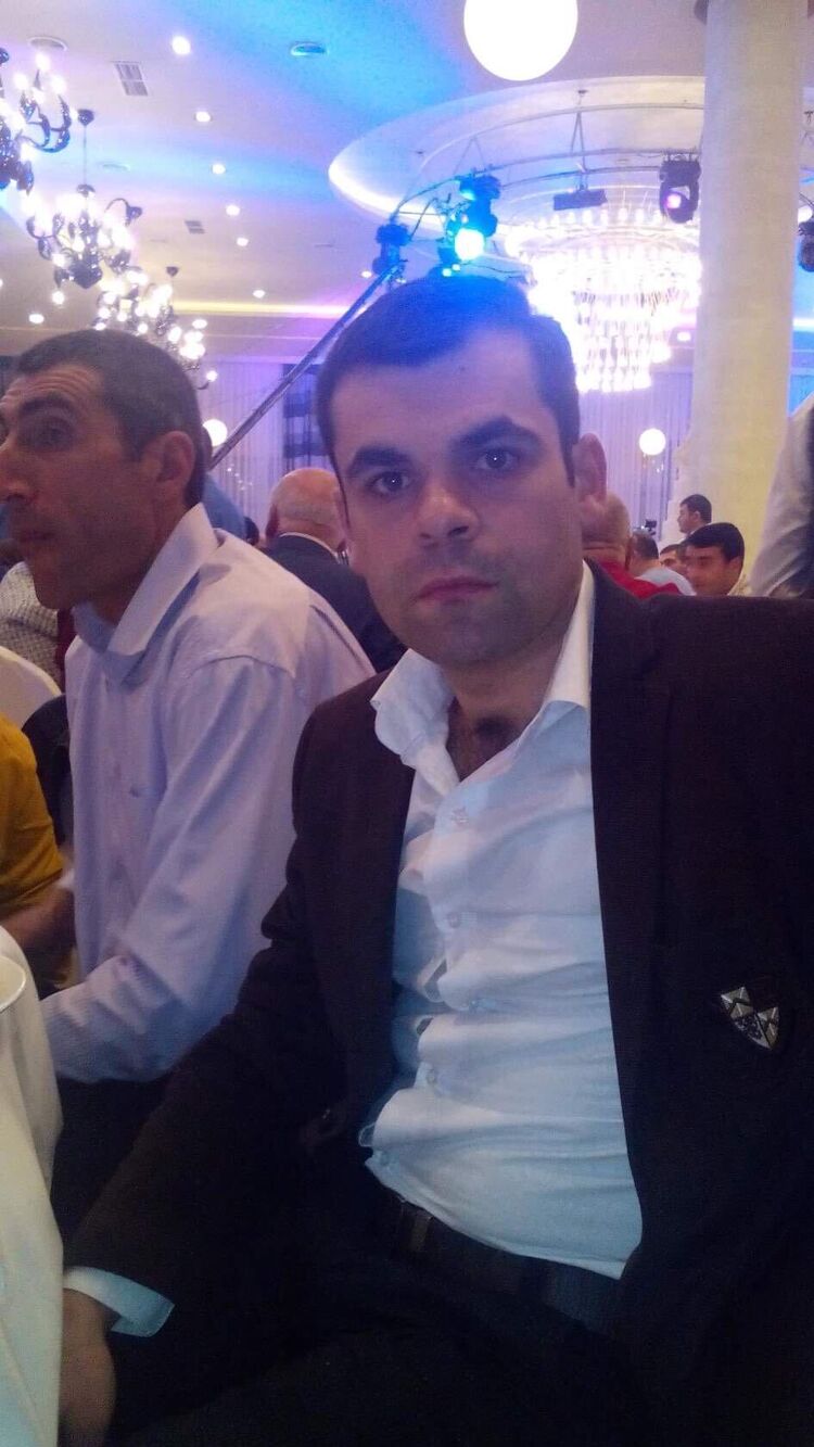  26339370  Ashot, 37 ,    