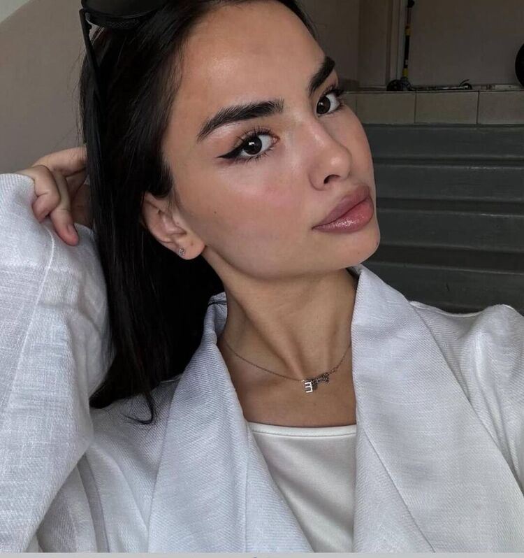  53324620  , 26 ,    -