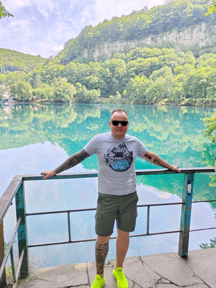  44723480  , 37 ,    -