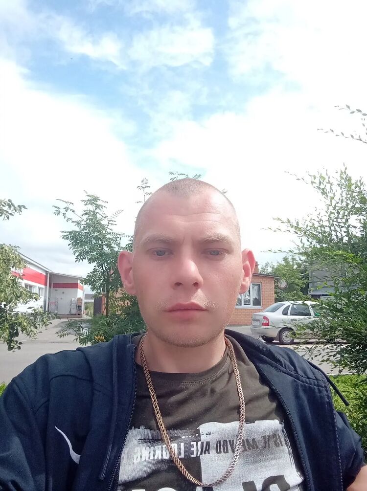  ,   Anton, 27 ,     , c 