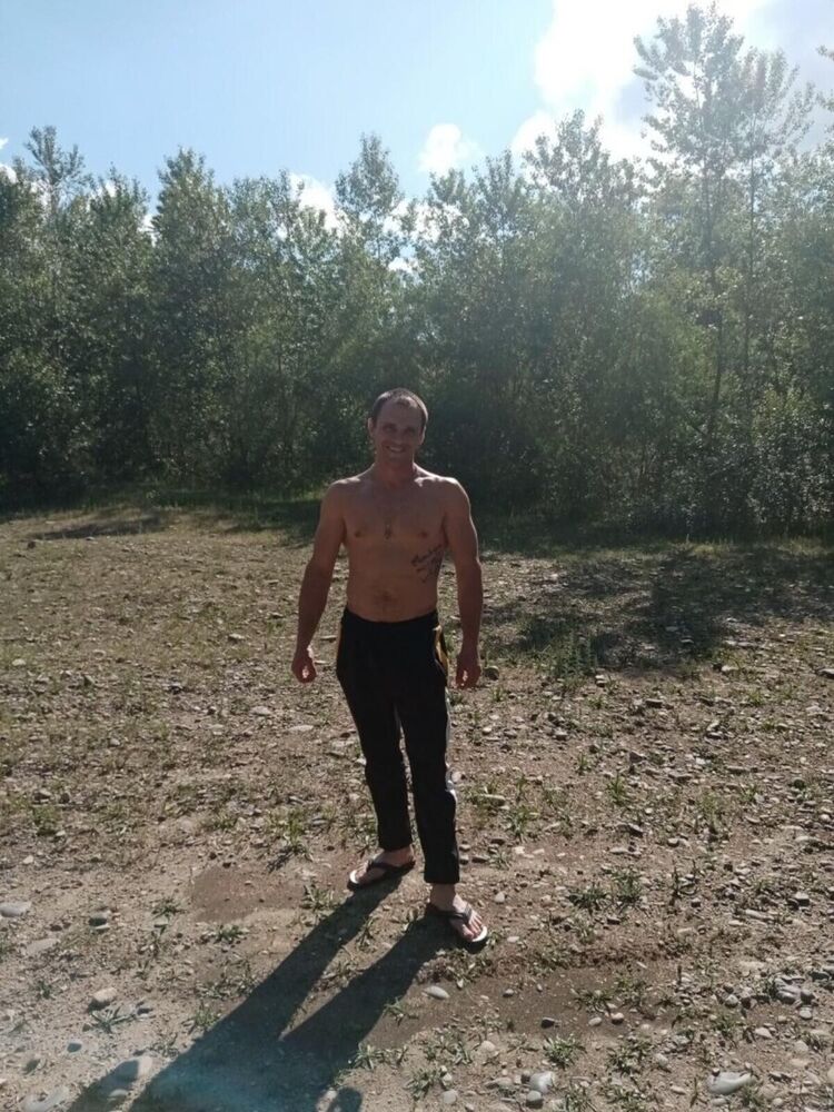  22585850  Vova, 39 ,    