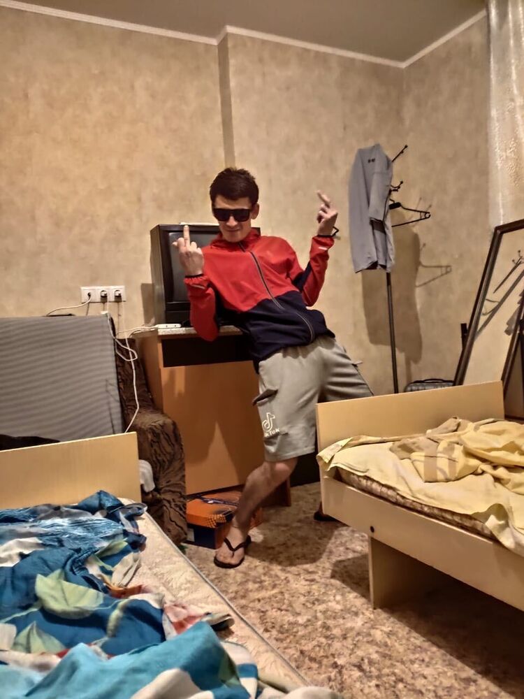  ,   , 28 ,   ,   